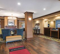 Hampton Inn & Suites Florence Center Lobby
