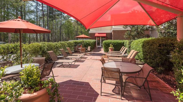 <b>Hampton Inn & Suites-Florence North I-95 Exterior</b>. Images powered by <a href="https://iceportal.shijigroup.com/" title="IcePortal" target="_blank">IcePortal</a>.