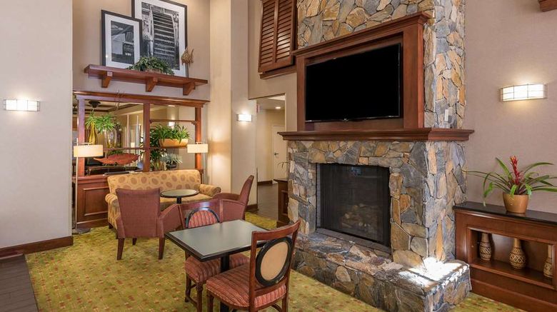 <b>Hampton Inn & Suites-Florence North I-95 Restaurant</b>. Images powered by <a href="https://iceportal.shijigroup.com/" title="IcePortal" target="_blank">IcePortal</a>.
