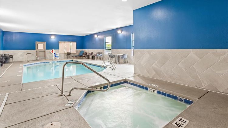 Hampton Inn & Suites Farmington Pool