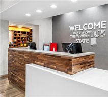 Hampton Inn & Suites Farmington Lobby