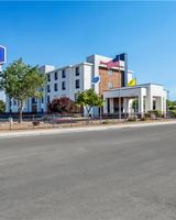 Hampton Inn & Suites Farmington
