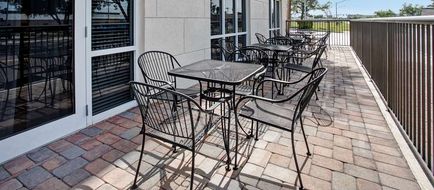 Hampton Inn & Suites Cape Coral Exterior