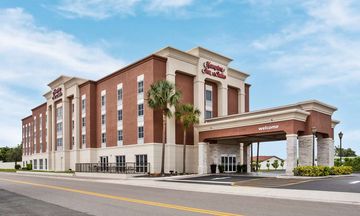 Hampton Inn & Suites Cape Coral