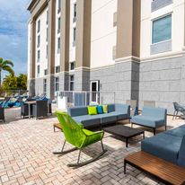 Hampton Inn & Suites Fort Myers-Colonial