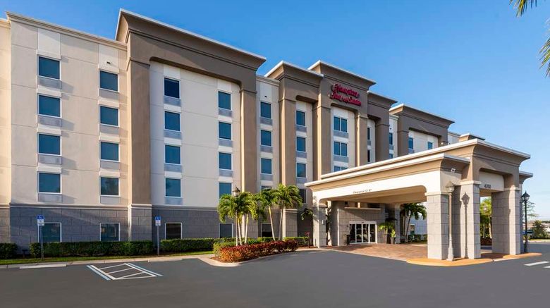 <b>Hampton Inn & Suites Fort Myers-Colonial Exterior</b>. Images powered by <a href="https://iceportal.shijigroup.com/" title="IcePortal" target="_blank">IcePortal</a>.