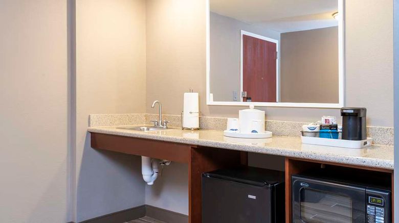 <b>Hampton Inn & Suites Fort Myers-Colonial Other</b>. Images powered by <a href="https://iceportal.shijigroup.com/" title="IcePortal" target="_blank">IcePortal</a>.