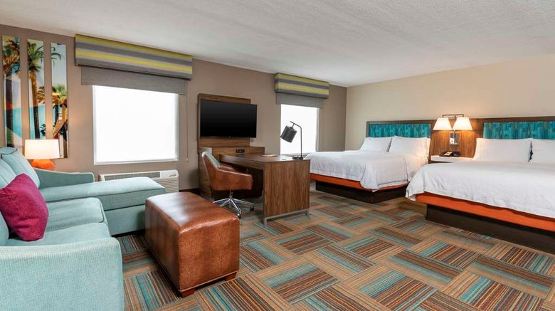 <b>Hampton Inn & Suites Fort Myers-Colonial Room</b>. Images powered by <a href="https://iceportal.shijigroup.com/" title="IcePortal" target="_blank">IcePortal</a>.