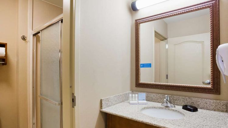 Hampton Inn Fairmont Room