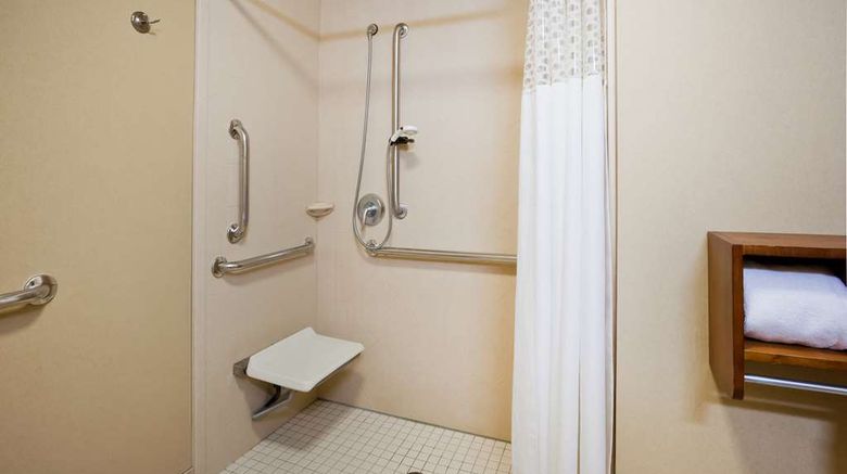 <b>Hampton Inn Fairmont Room</b>. Images powered by <a href="https://iceportal.shijigroup.com/" title="IcePortal" target="_blank">IcePortal</a>.