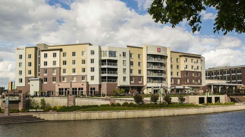 <b>Hilton Garden Inn Sioux Falls Downtown Exterior</b>. Images powered by <a href="https://iceportal.shijigroup.com/" title="IcePortal" target="_blank">IcePortal</a>.