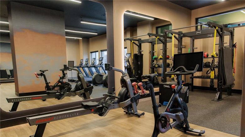 <b>Hilton Garden Inn Sioux Falls Downtown Health</b>. Images powered by <a href="https://iceportal.shijigroup.com/" title="IcePortal" target="_blank">IcePortal</a>.