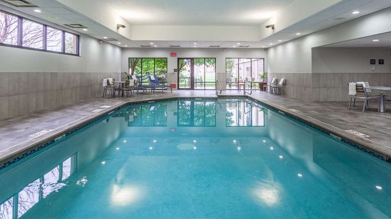 <b>Hampton Inn Sioux Falls Pool</b>. Images powered by <a href="https://iceportal.shijigroup.com/" title="IcePortal" target="_blank">IcePortal</a>.