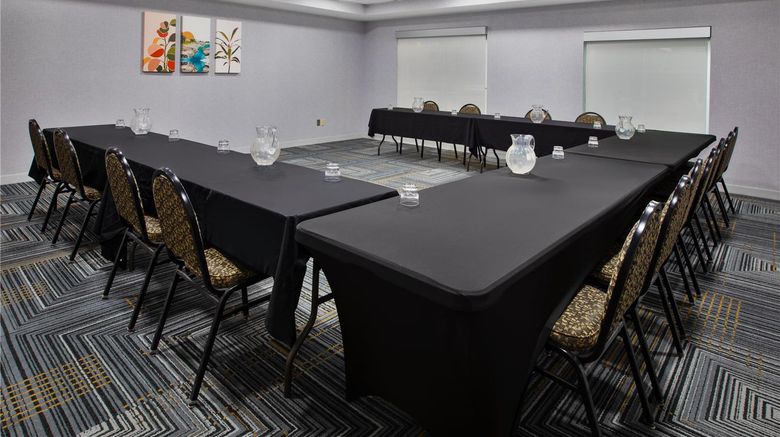 <b>Homewood Suites Sioux Falls Meeting</b>. Images powered by <a href="https://iceportal.shijigroup.com/" title="IcePortal" target="_blank">IcePortal</a>.