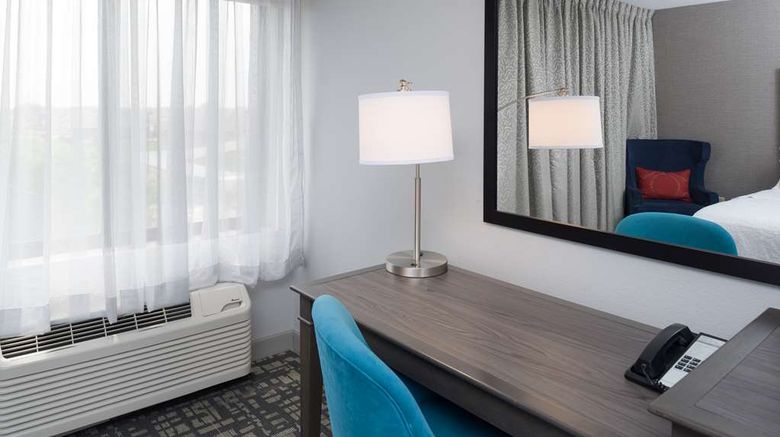 <b>Hampton Inn of North Sioux City Room</b>. Images powered by <a href="https://iceportal.shijigroup.com/" title="IcePortal" target="_blank">IcePortal</a>.