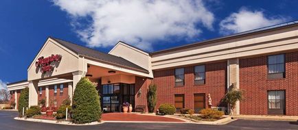 Hampton Inn Clarksville Exterior