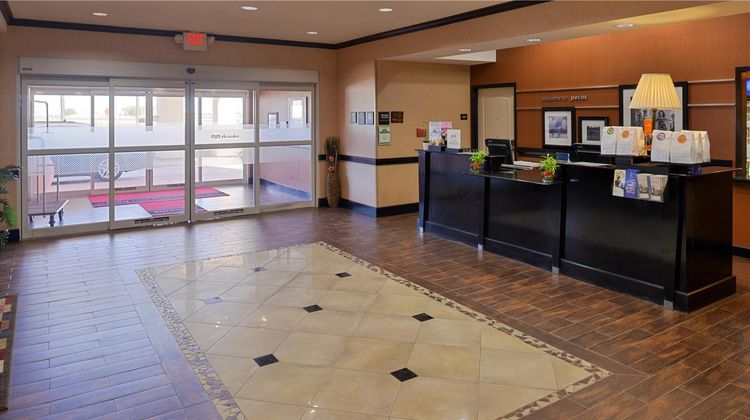 Hampton Inn Pecos Lobby