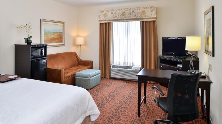 <b>Hampton Inn Pecos Room</b>. Images powered by <a href="https://iceportal.shijigroup.com/" title="IcePortal" target="_blank">IcePortal</a>.