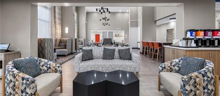Hampton Inn & Suites Ft Pierce Lobby