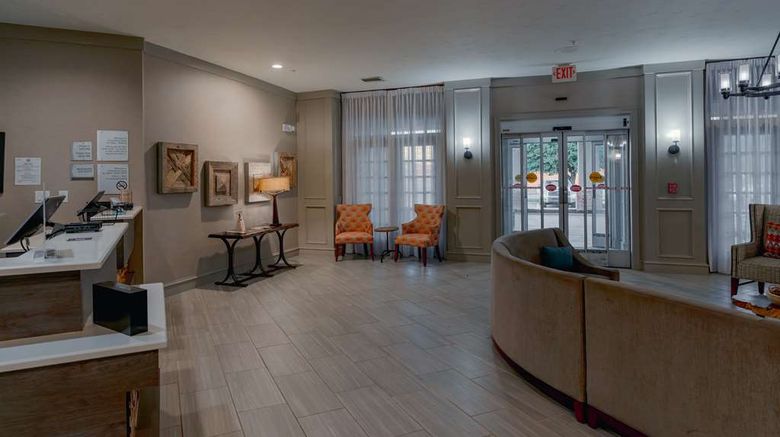 <b>Homewood Suites by Hilton Bedford Lobby</b>. Images powered by <a href="https://iceportal.shijigroup.com/" title="IcePortal" target="_blank">IcePortal</a>.
