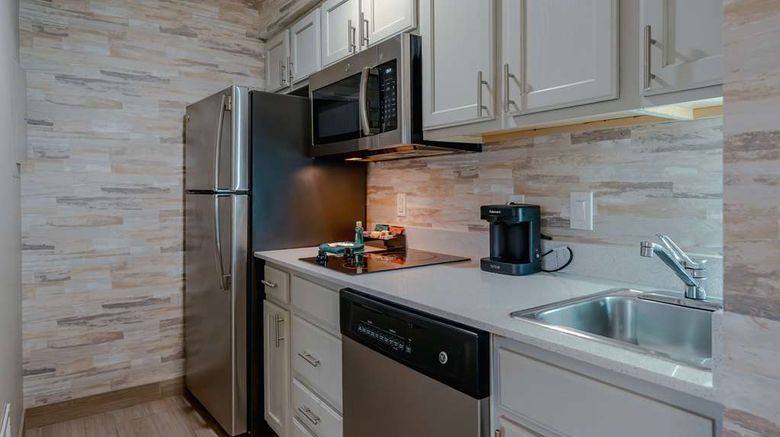 <b>Homewood Suites by Hilton Bedford Other</b>. Images powered by <a href="https://iceportal.shijigroup.com/" title="IcePortal" target="_blank">IcePortal</a>.