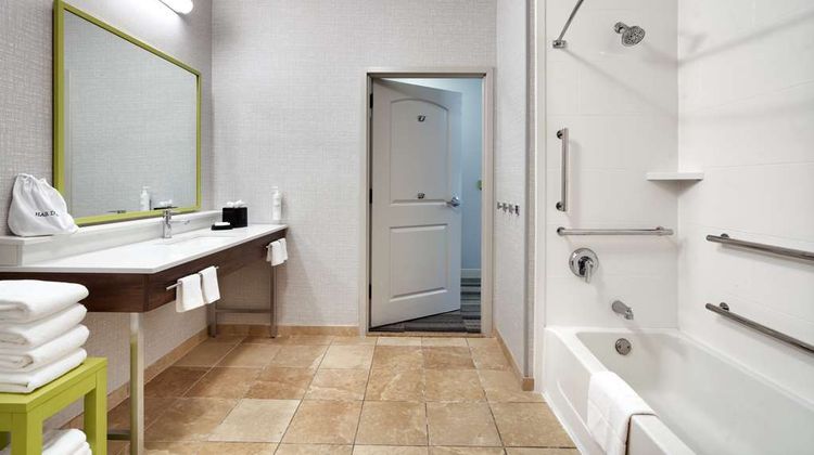 Hampton Inn & Suites Burleson Room