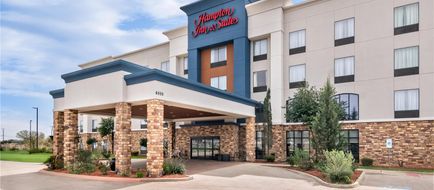 Hampton Inn & Suites Forest Hill Exterior