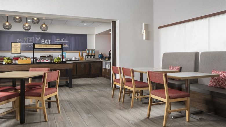 <b>Hampton Inn & Suites Mansfield Restaurant</b>. Images powered by <a href="https://iceportal.shijigroup.com/" title="IcePortal" target="_blank">IcePortal</a>.