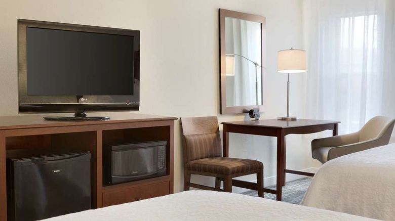 <b>Hampton Inn Fort Worth SW Cityview Room</b>. Images powered by <a href="https://iceportal.shijigroup.com/" title="IcePortal" target="_blank">IcePortal</a>.