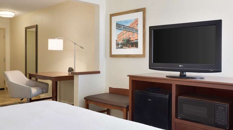 <b>Hampton Inn Fort Worth SW Cityview Room</b>. Images powered by <a href="https://iceportal.shijigroup.com/" title="IcePortal" target="_blank">IcePortal</a>.