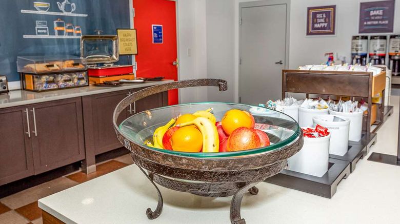 <b>Hampton Inn & Suites Fort Worth I-30 Restaurant</b>. Images powered by <a href="https://iceportal.shijigroup.com/" title="IcePortal" target="_blank">IcePortal</a>.