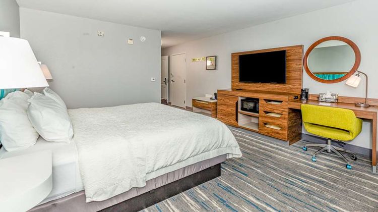 Hampton Inn & Suites Fort Worth I-30 Room