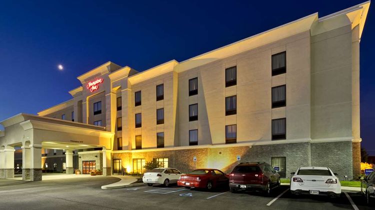 Hampton Inn Dupont Exterior