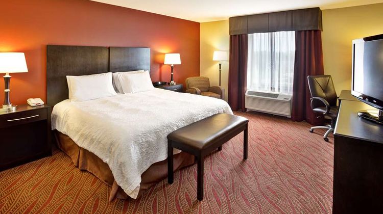 Hampton Inn Dupont Room