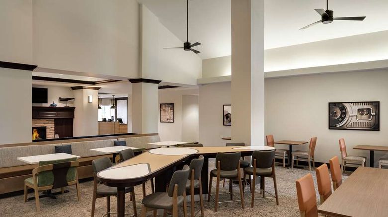 <b>Homewood Suites Fort Wayne Restaurant</b>. Images powered by <a href="https://iceportal.shijigroup.com/" title="IcePortal" target="_blank">IcePortal</a>.