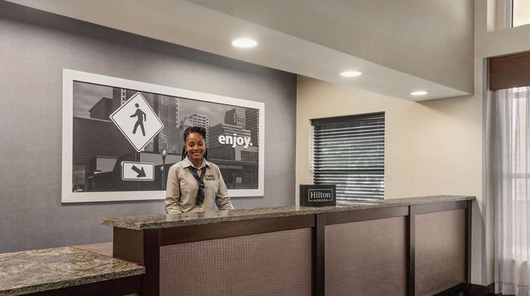 Hampton Inn & Suites Ft Wayne-North Lobby