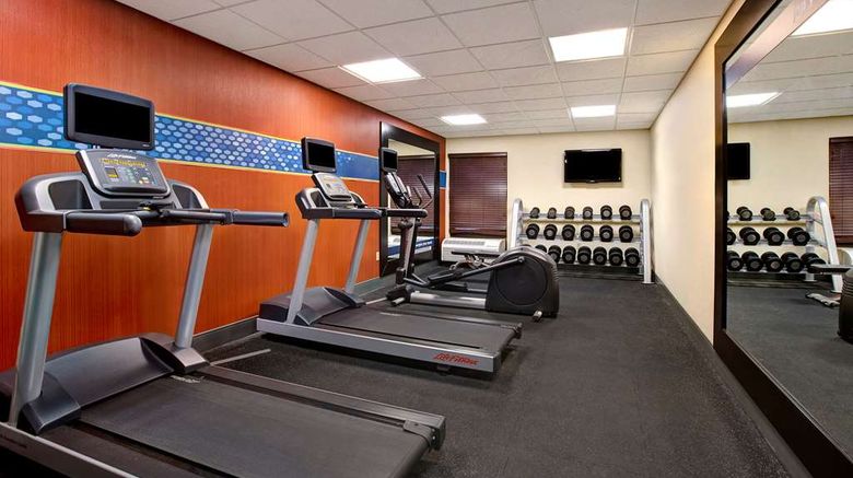<b>Hampton Inn Ft Wayne Southwest Health</b>. Images powered by <a href="https://iceportal.shijigroup.com/" title="IcePortal" target="_blank">IcePortal</a>.