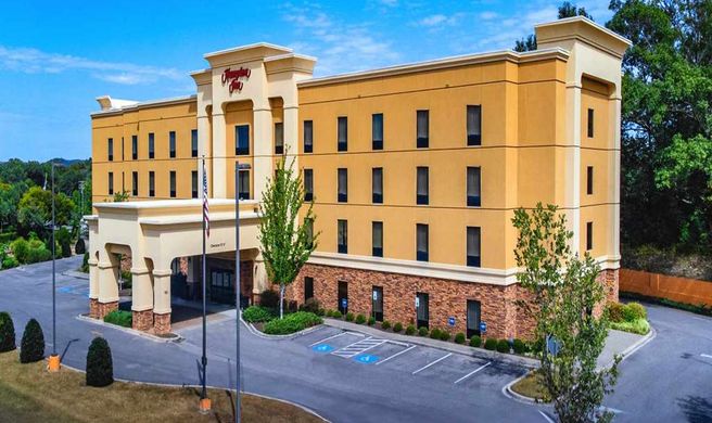 Hampton Inn Fayetteville Exterior