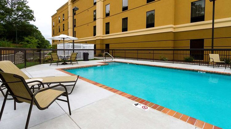 Hampton Inn Fayetteville Pool