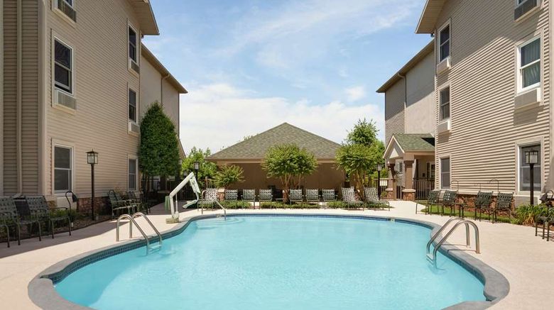 <b>Hampton Inn & Suites Springdale Pool</b>. Images powered by <a href="https://iceportal.shijigroup.com/" title="IcePortal" target="_blank">IcePortal</a>.