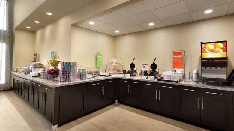 <b>Hampton Inn & Suites Springdale Restaurant</b>. Images powered by <a href="https://iceportal.shijigroup.com/" title="IcePortal" target="_blank">IcePortal</a>.