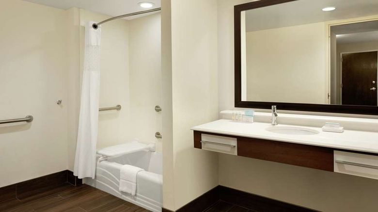 <b>Hampton Inn & Suites Springdale Room</b>. Images powered by <a href="https://iceportal.shijigroup.com/" title="IcePortal" target="_blank">IcePortal</a>.