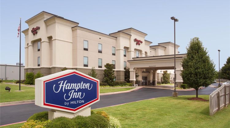 Hampton Inn Siloam Springs Exterior