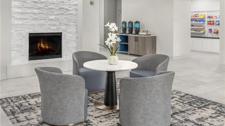 <b>Homewood Suites by Hilton Fayetteville Lobby</b>. Images powered by <a href="https://iceportal.shijigroup.com/" title="IcePortal" target="_blank">IcePortal</a>.