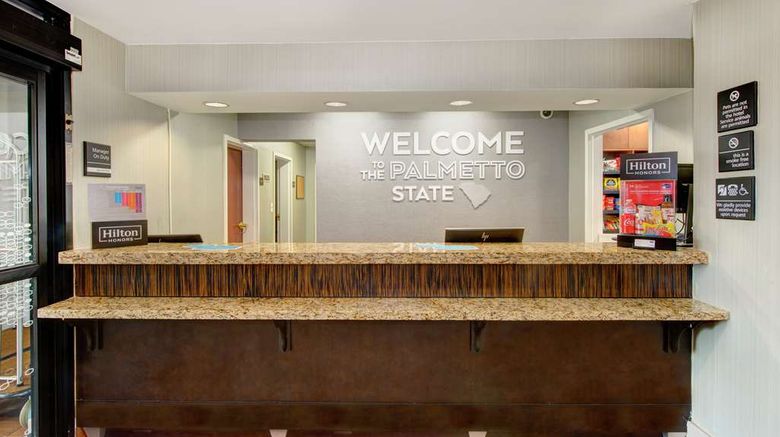<b>Hampton Inn Gaffney Lobby</b>. Images powered by <a href="https://iceportal.shijigroup.com/" title="IcePortal" target="_blank">IcePortal</a>.