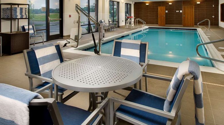 <b>Hampton Inn & Suites Gaithersburg Pool</b>. Images powered by <a href="https://iceportal.shijigroup.com/" title="IcePortal" target="_blank">IcePortal</a>.
