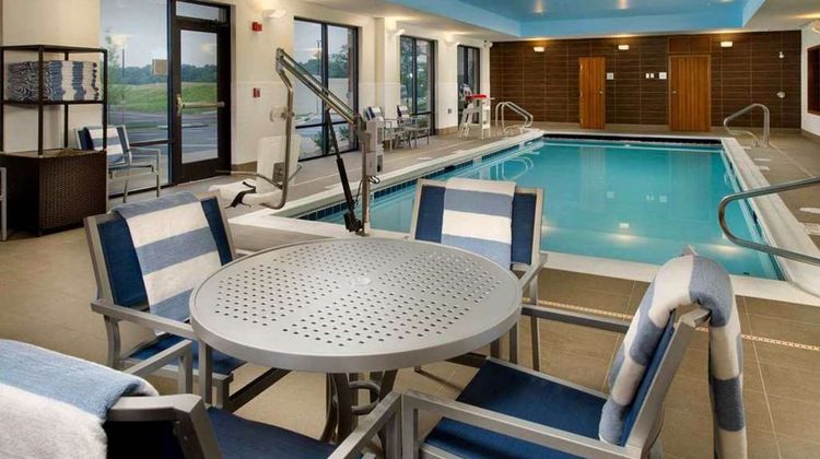 Hampton Inn & Suites Gaithersburg Pool