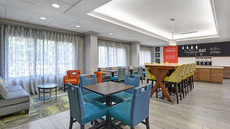 Hampton Inn Gallatin Lobby