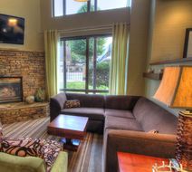 Hampton Inn Gatlinburg Lobby