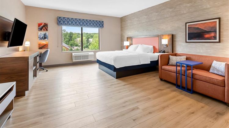 Hampton Inn & Suites Grove City Room